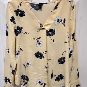 NWOT Ann Taylor Yellow Floral V-Neck Blouse